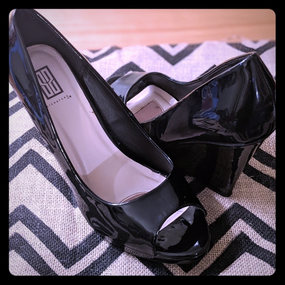 Black peeptoe wedges
